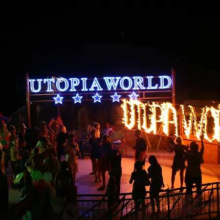 Utopia World אתר נופש