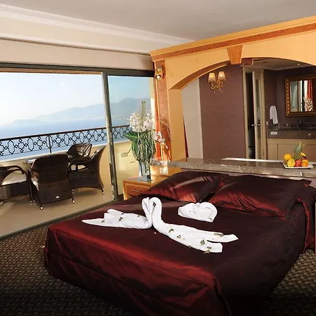 Utopia World Kargicak (Alanya)