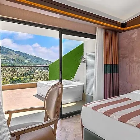 Utopia World Kargicak (Alanya)