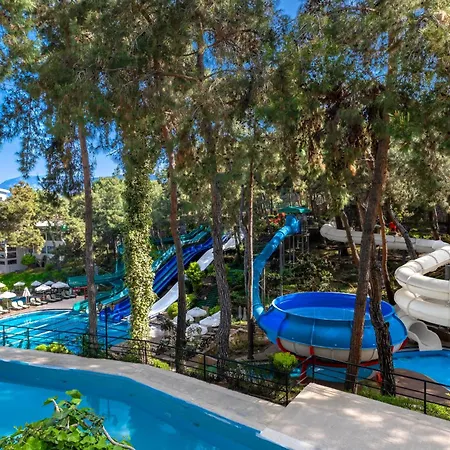 Utopia World Resort